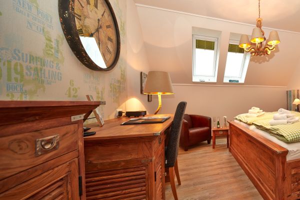 Land-gut-Hotel Bernstein Bootshaus (Büsum)